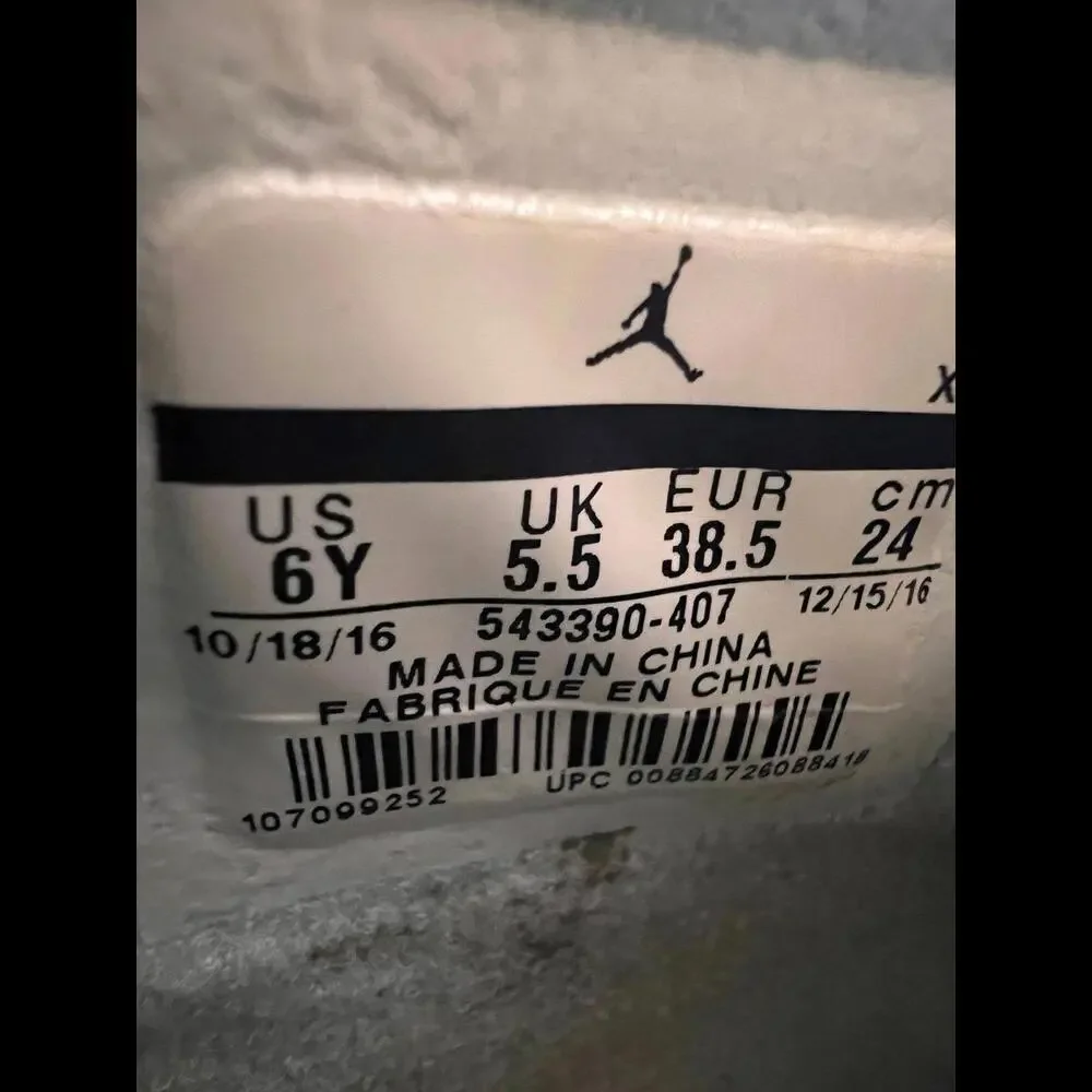 Nike Air Jordan Retro 6 Pantone GS Still Blue‎ - Size 6Y